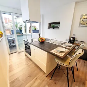 https://apartments-arena-1.in-istria.net