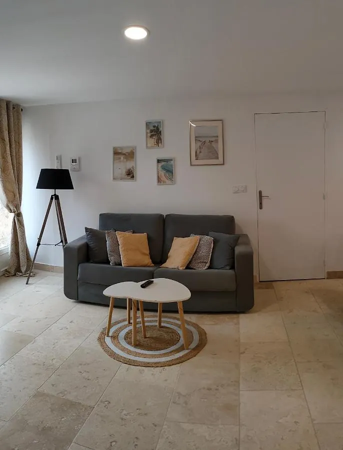 Appartement Dans Mas Provencal Arles 0*,  France